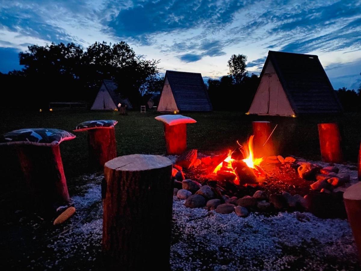 GreenValleyGlamping Sesce Pri Preboldu Buitenkant foto